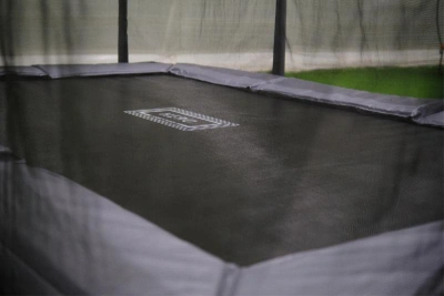 Батут Hasttings Hero 10x17FT